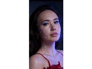 Klikni tu a chatuj s modelkou! Julia19