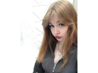 Molly_Mares