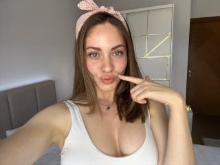 Klikni tu a chatuj s modelkou! EroticGift